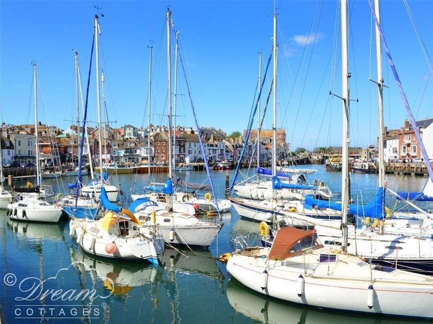 Azure Apartment Weymouth Exterior photo