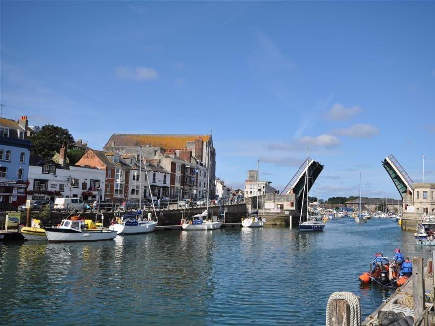 Azure Apartment Weymouth Exterior photo